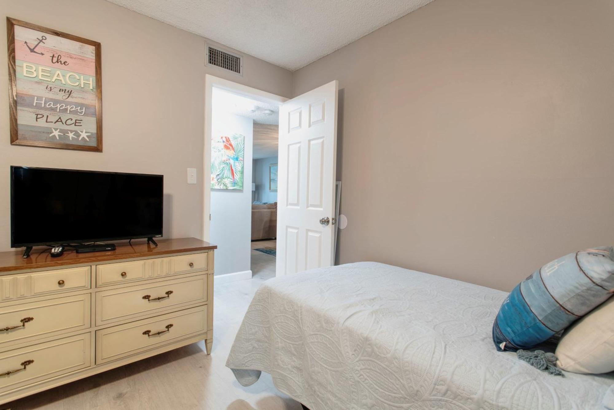 2 Bed 2 Bath Centrally Located On Siesta Key サラソータ エクステリア 写真