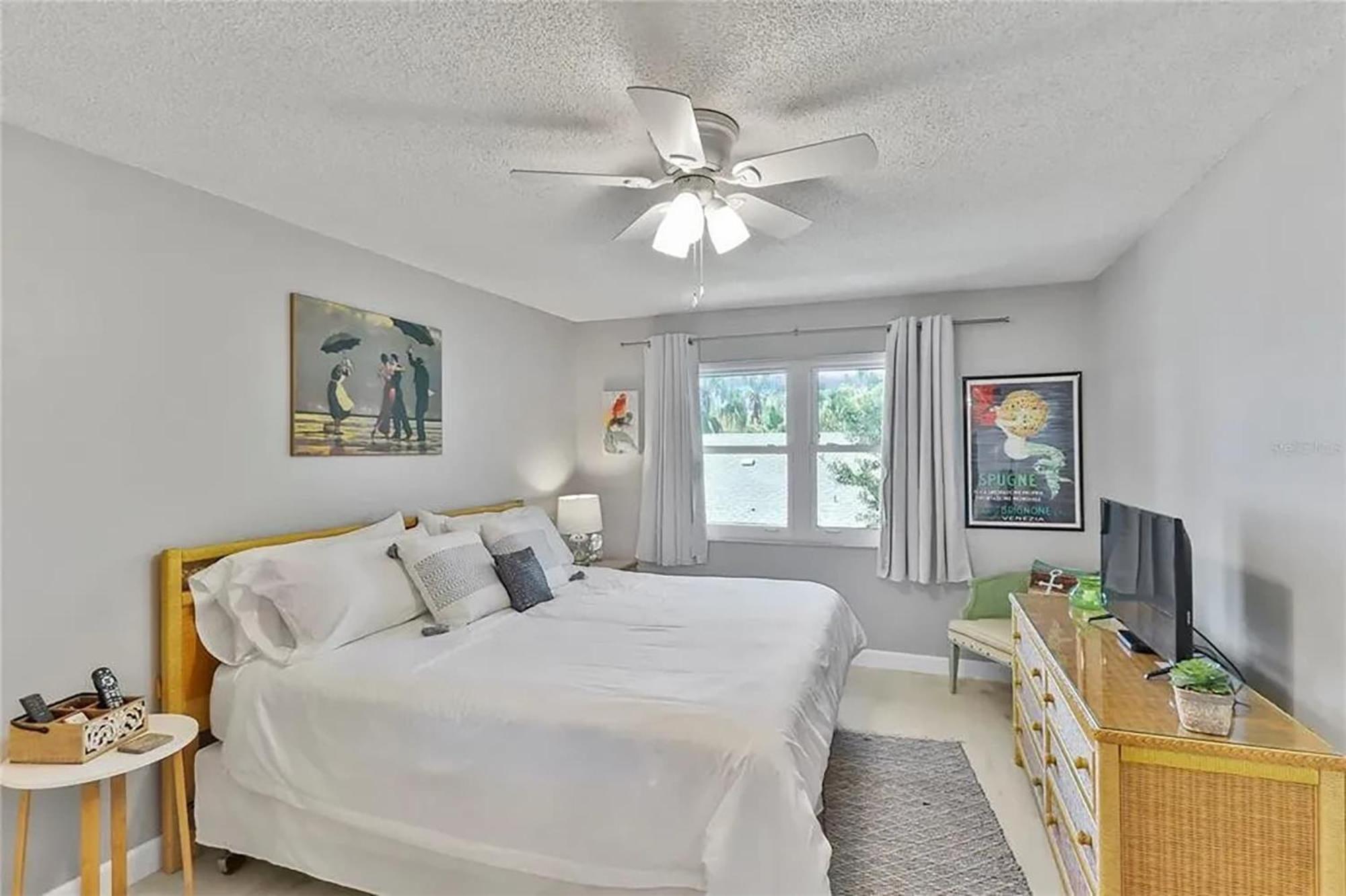 2 Bed 2 Bath Centrally Located On Siesta Key サラソータ エクステリア 写真