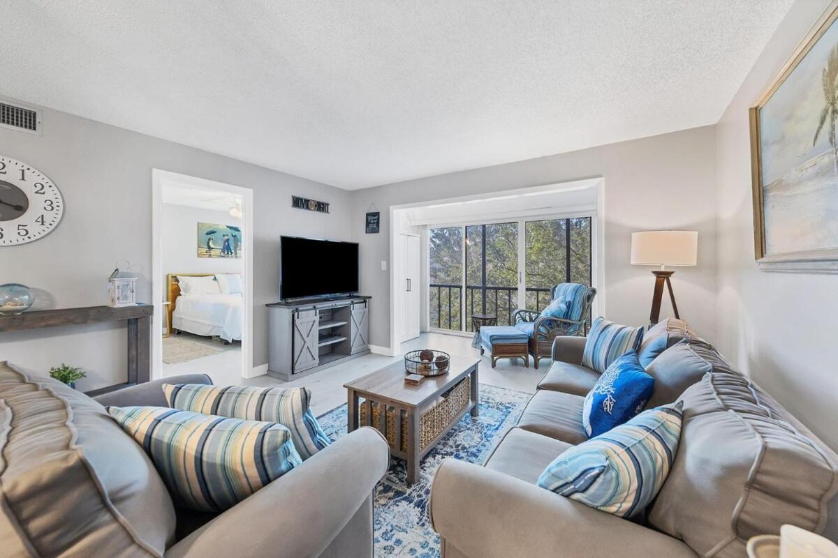 2 Bed 2 Bath Centrally Located On Siesta Key サラソータ エクステリア 写真